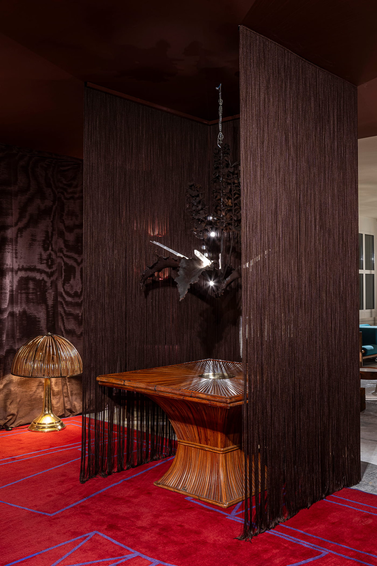 18_gc_nilufar_nomad st. moritz 2026_ booth b3_gabriella crespi_etienne marc_martino gamper_ © stéphane aboudaram aboudaram_we are contents